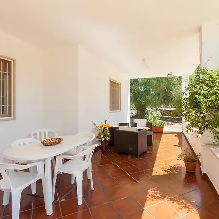 Mariagiovanna Casa rural *